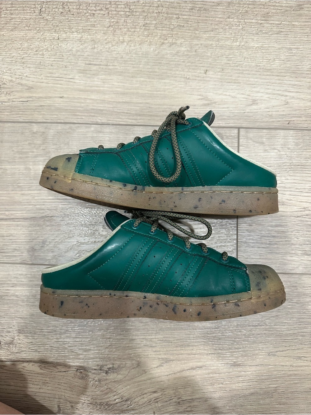 Adidas Superstar Mule ‘Plant and Grow’ in Collegiate Green slip on vegan - Picture 3 of 8